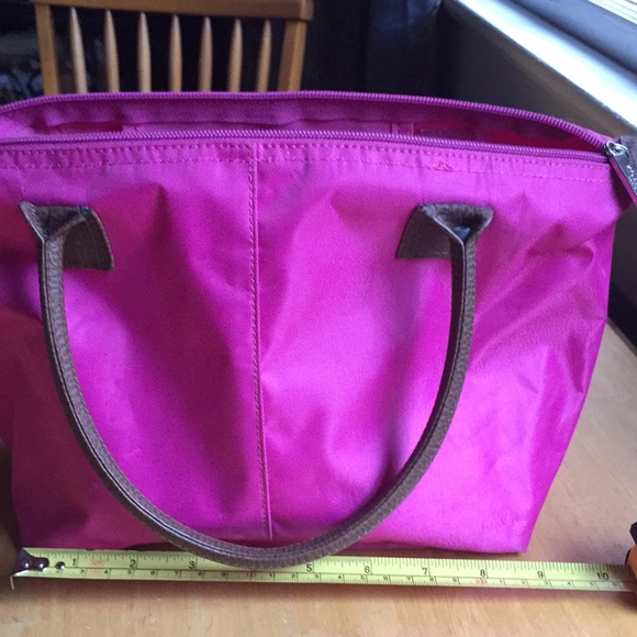 13(8)x8x4,5”Kérastase Paris Red Nylon cosmetic Bag - Picture 7 of 13